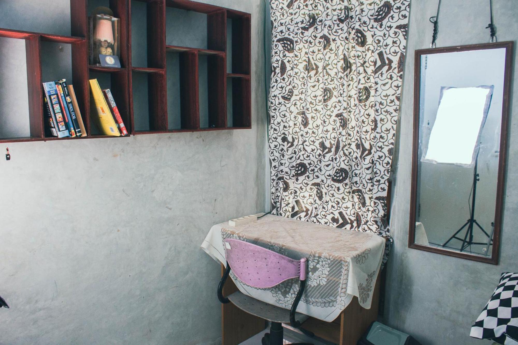 Condro Wulan Hostel Malang Zewnętrze zdjęcie